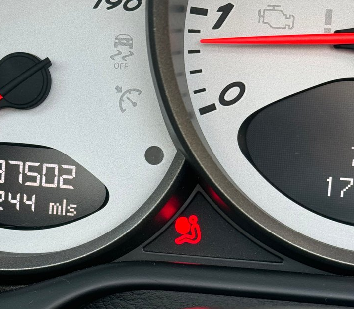 Voyant témoin Airbag SRS allumé sur Porsche 911, 993, 996, 997, Cayman et Boxster